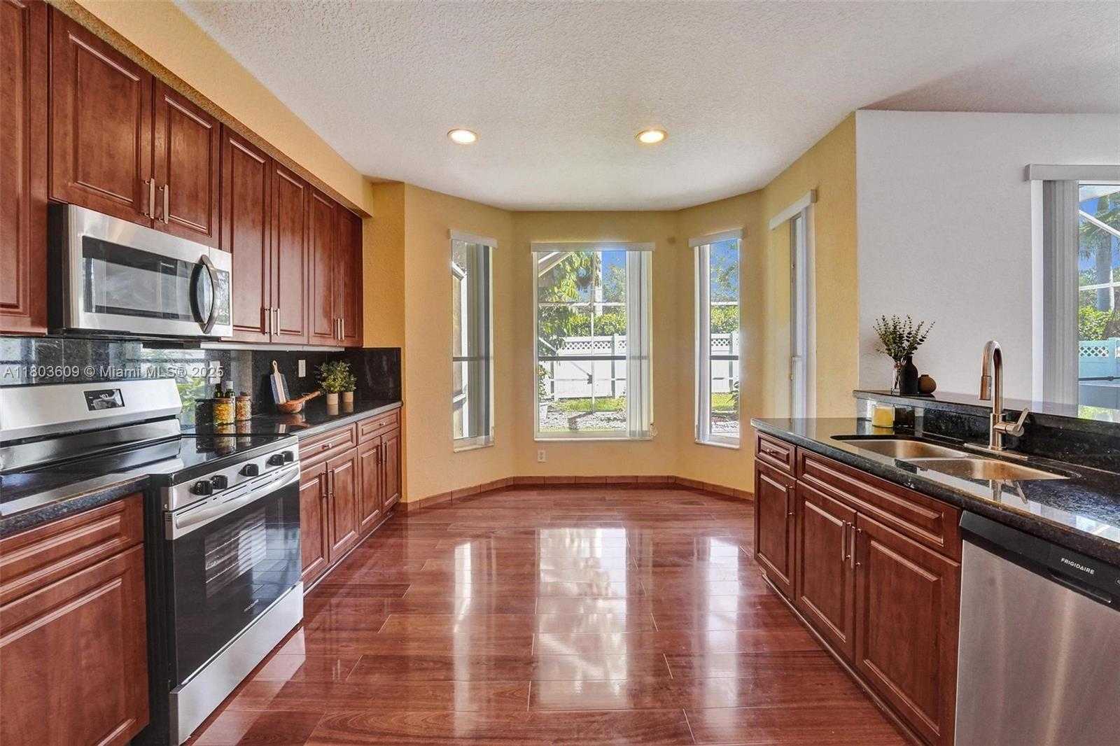 Small Image of 10730 NORTH WEST 56TH CT, Coral Springs Number 12