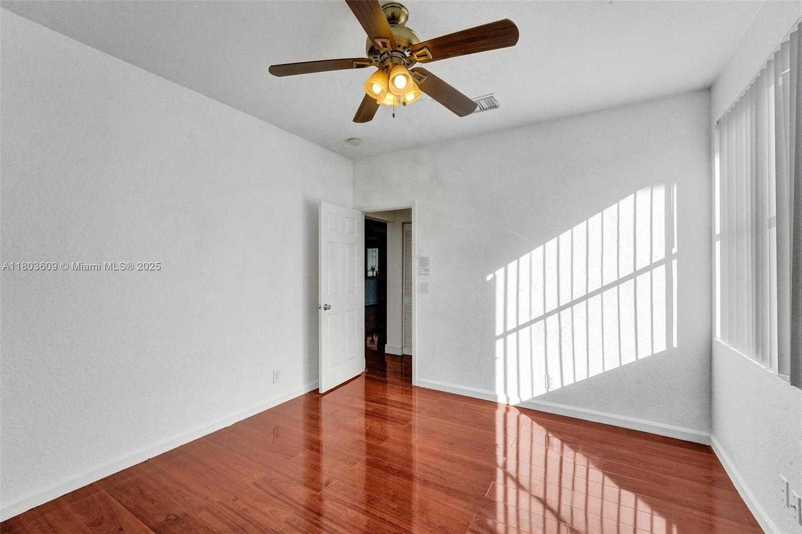 Small Image of 10730 NORTH WEST 56TH CT, Coral Springs Number 28