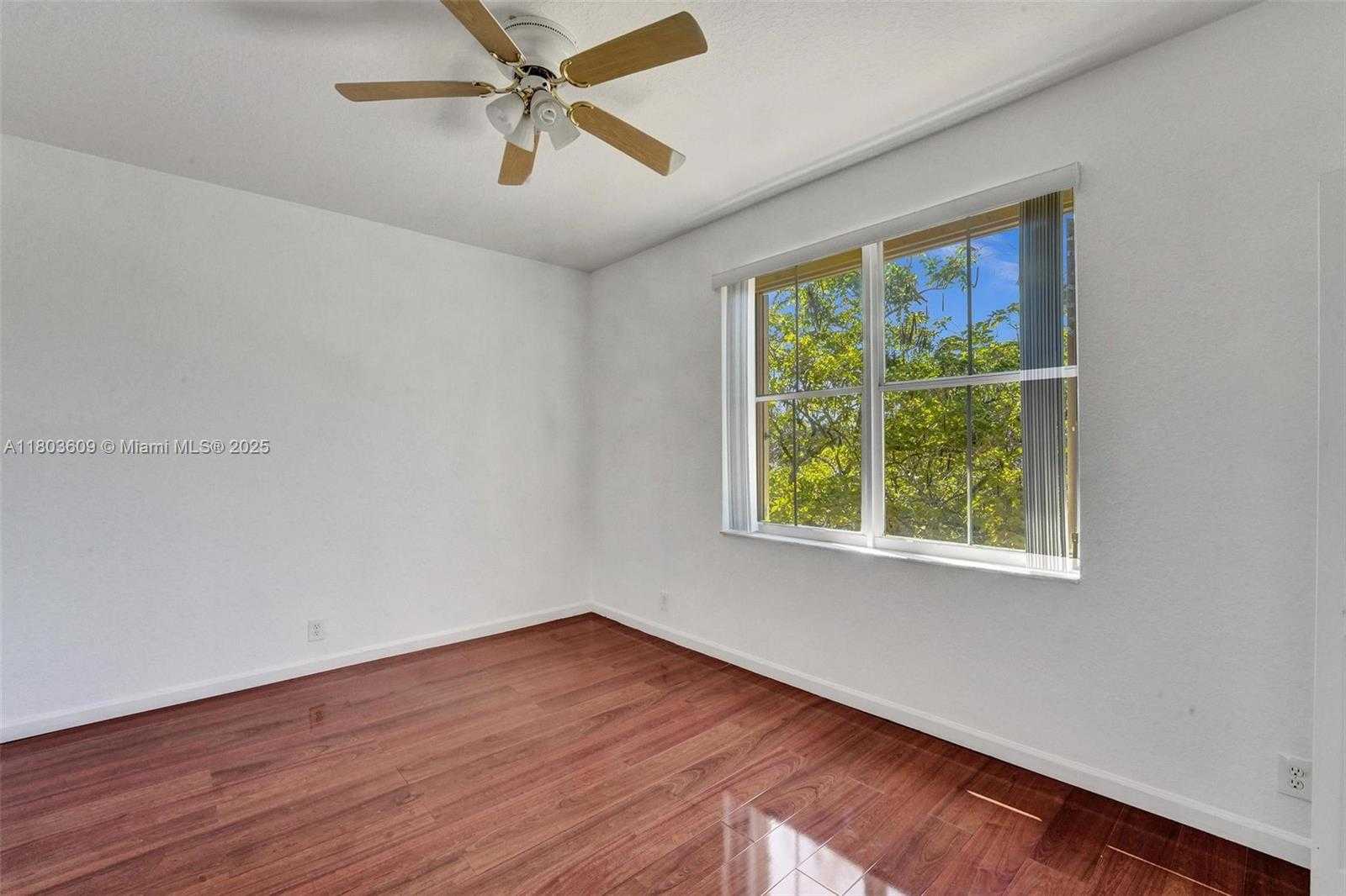 Small Image of 10730 NORTH WEST 56TH CT, Coral Springs Number 34