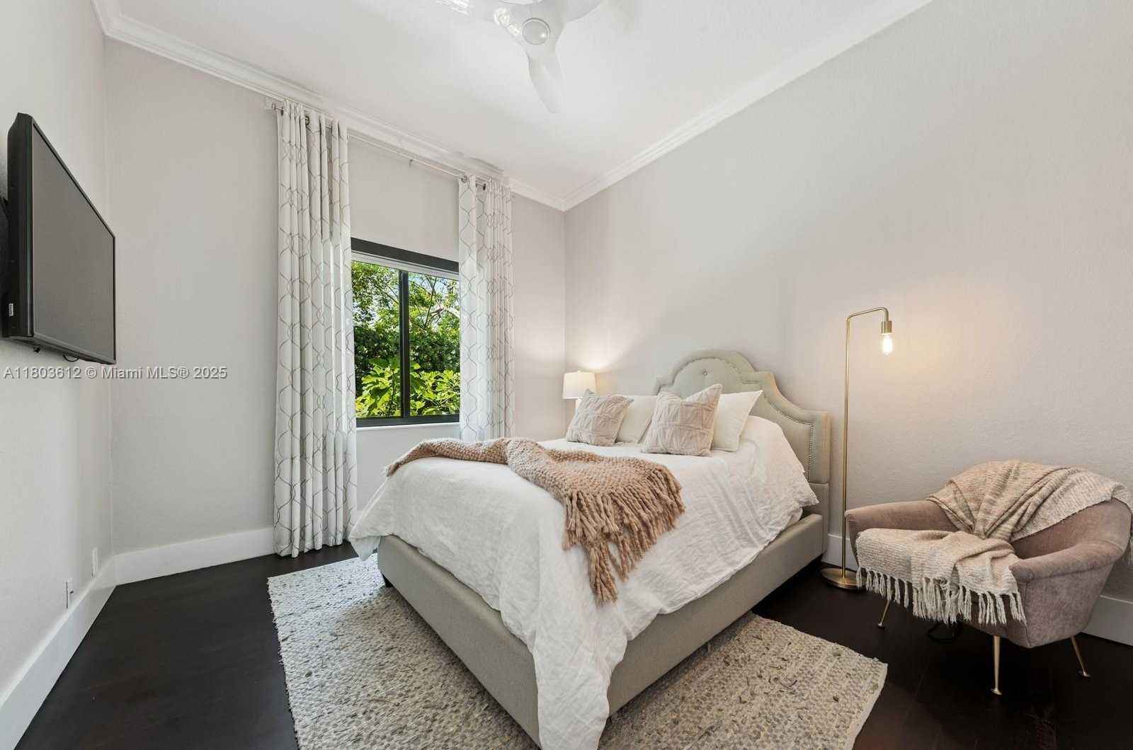 Small Image of 4898 TROPICANA AVE, Cooper City Number 29