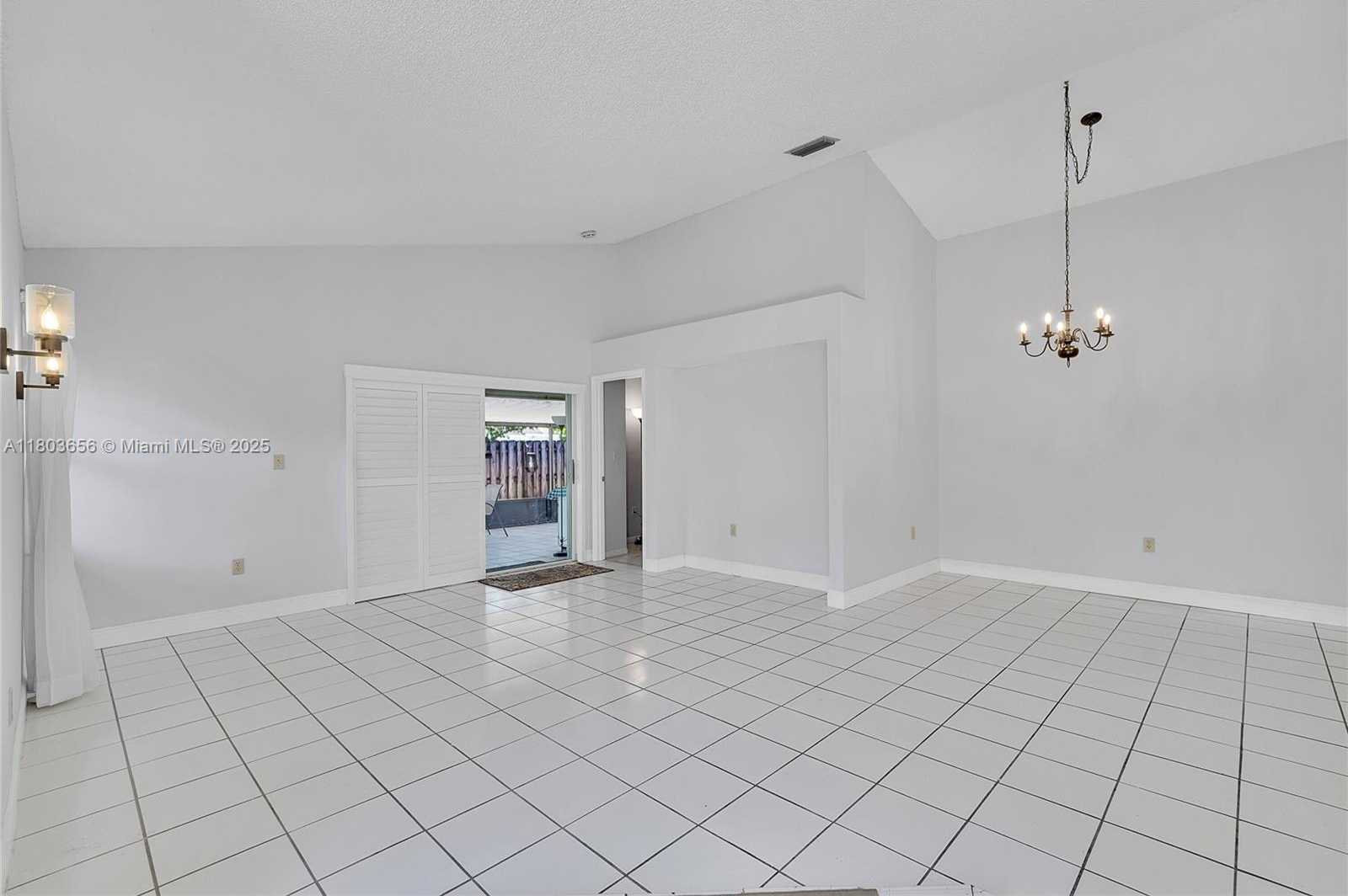 Small Image of 9828 SOUTH WEST 58TH CT, Cooper City Number 11