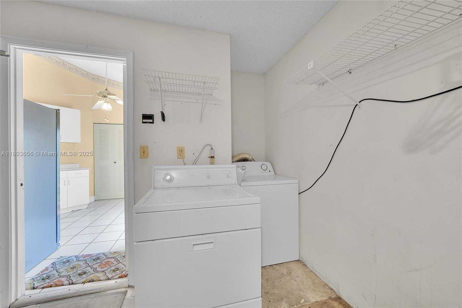 Small Image of 9828 SOUTH WEST 58TH CT, Cooper City Number 27