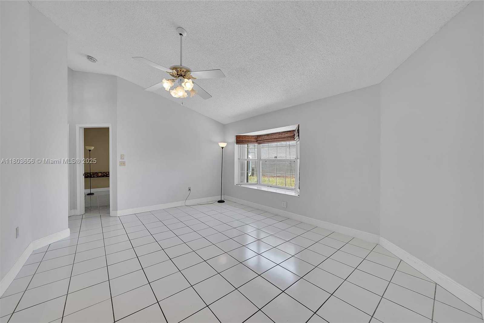 Small Image of 9828 SOUTH WEST 58TH CT, Cooper City Number 29