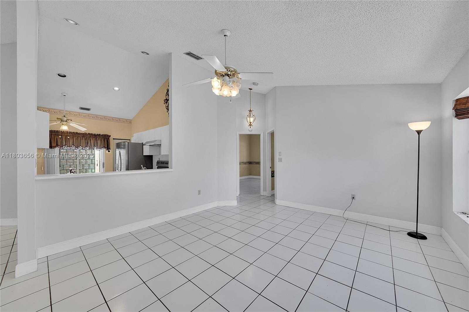 Small Image of 9828 SOUTH WEST 58TH CT, Cooper City Number 30