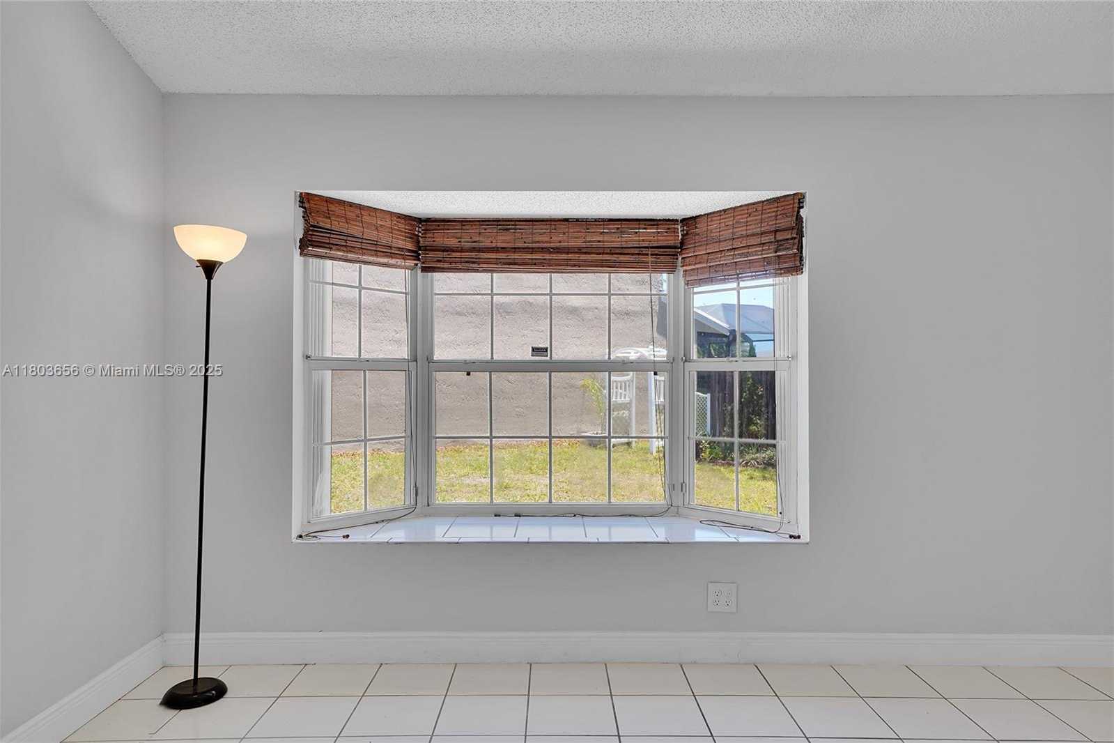 Small Image of 9828 SOUTH WEST 58TH CT, Cooper City Number 32