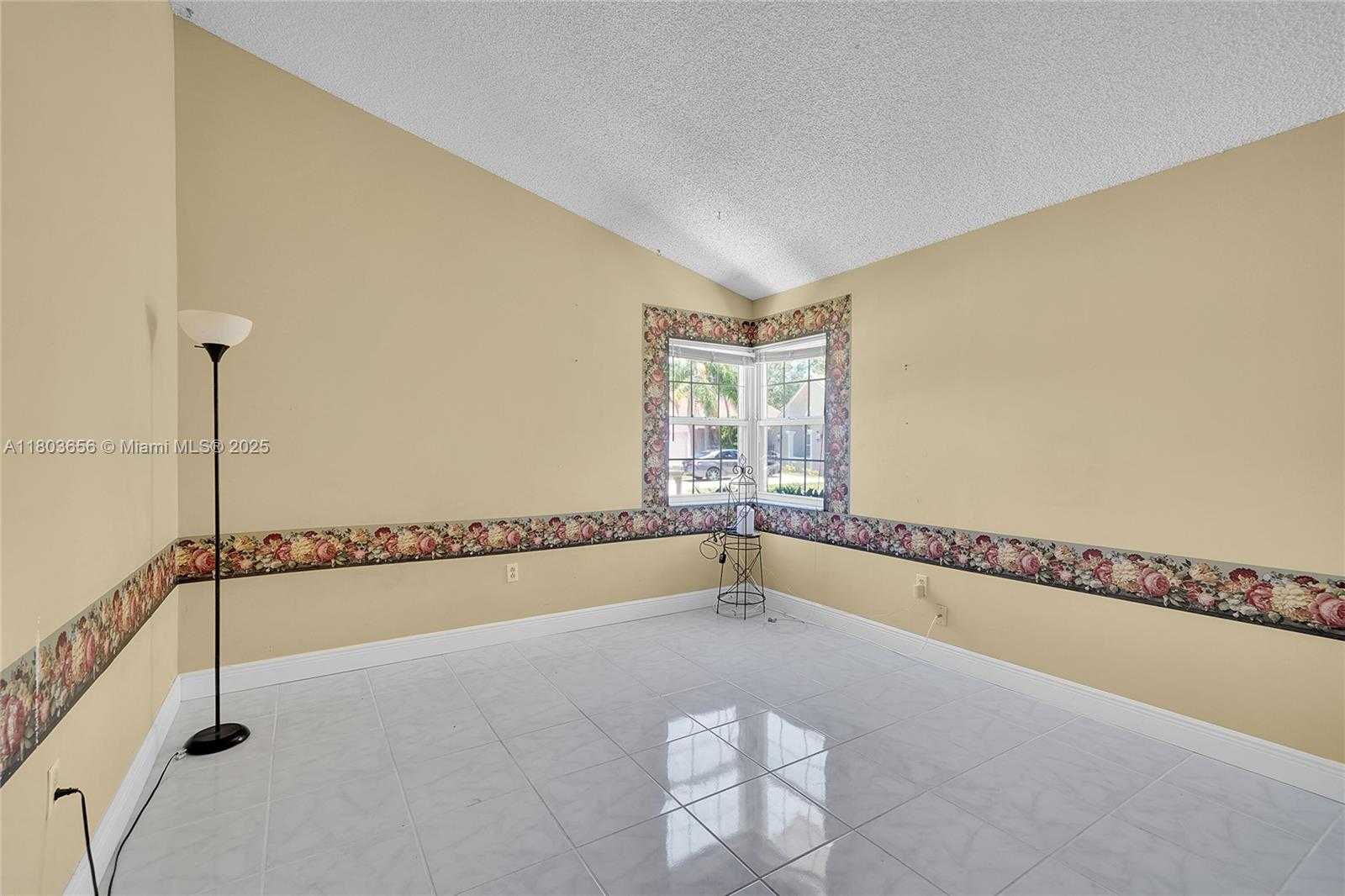 Small Image of 9828 SOUTH WEST 58TH CT, Cooper City Number 34