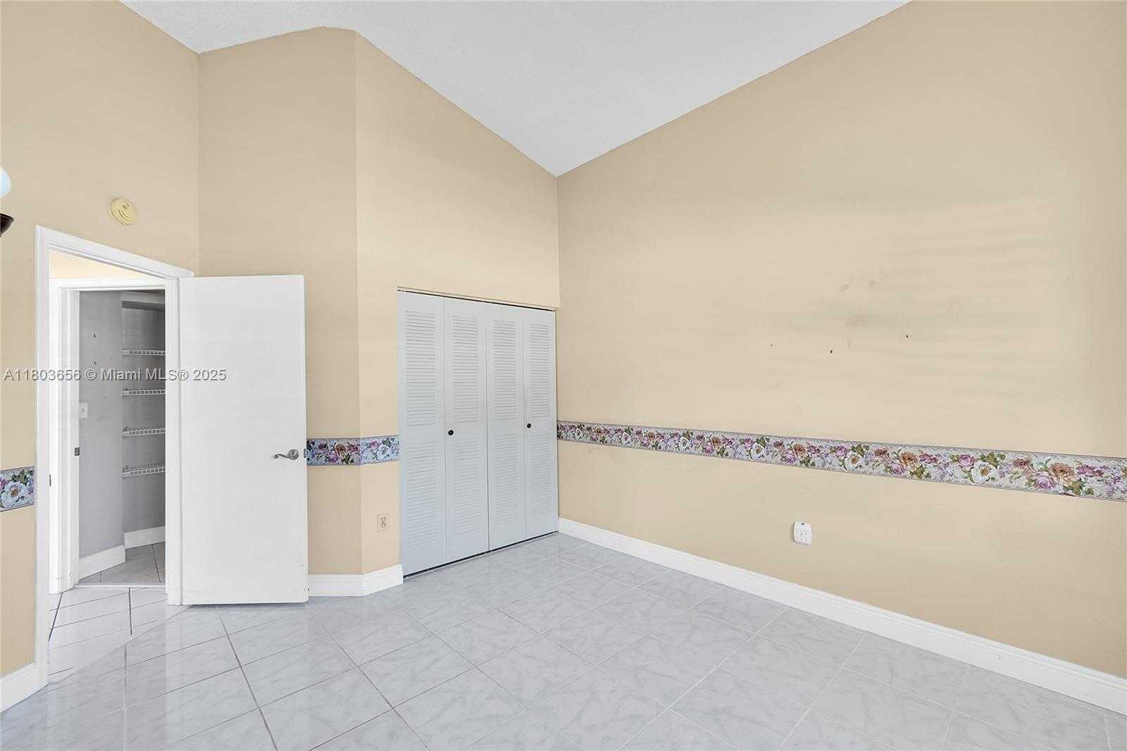 Small Image of 9828 SOUTH WEST 58TH CT, Cooper City Number 39