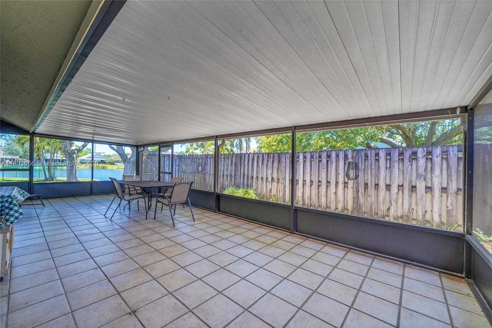 Small Image of 9828 SOUTH WEST 58TH CT, Cooper City Number 40