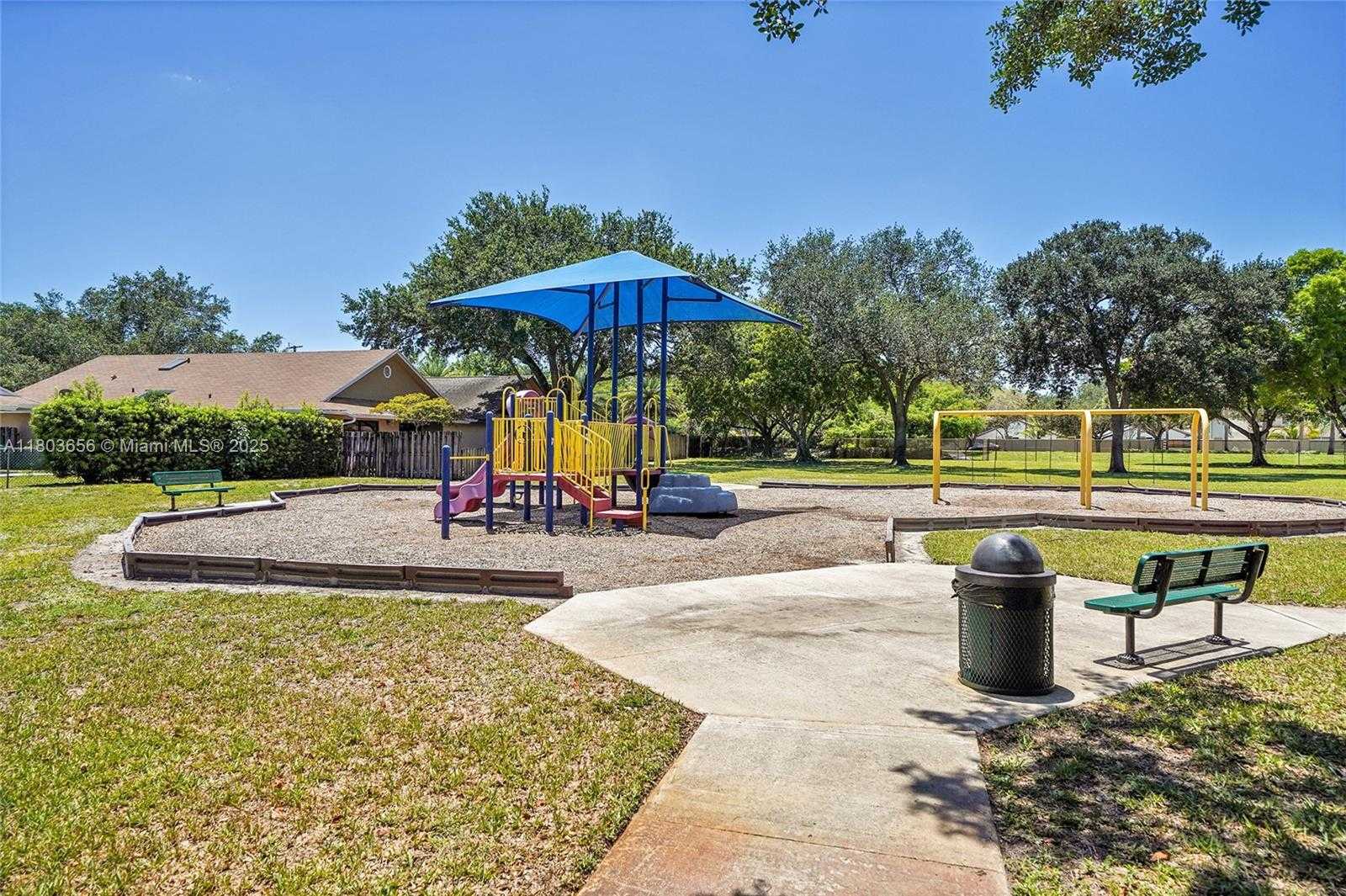 Small Image of 9828 SOUTH WEST 58TH CT, Cooper City Number 45