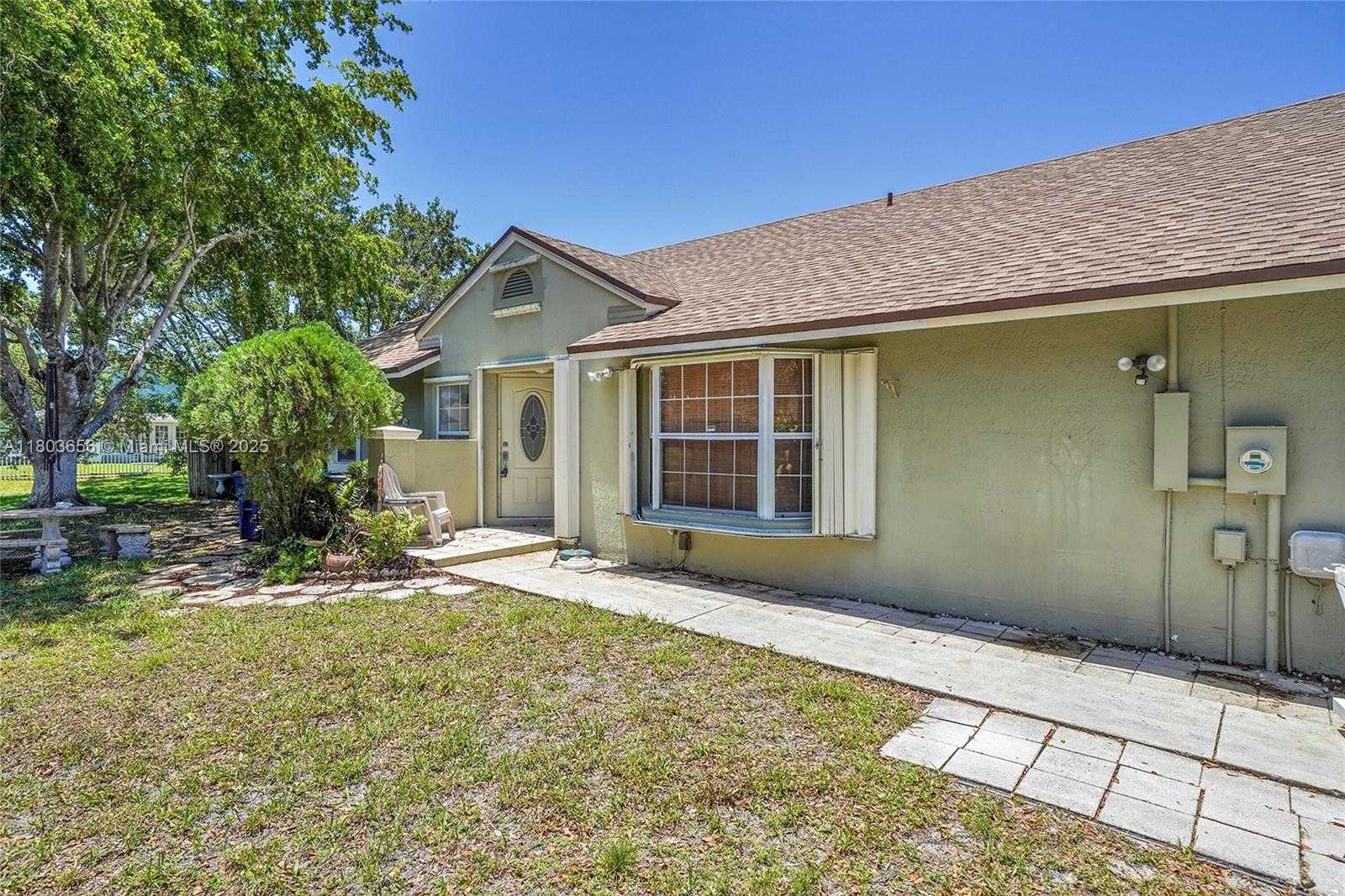 Small Image of 9828 SOUTH WEST 58TH CT, Cooper City Number 57