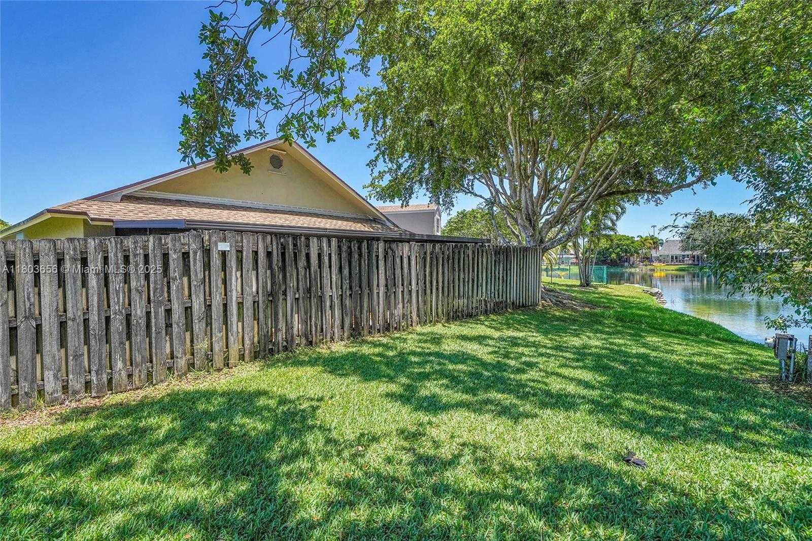 Small Image of 9828 SOUTH WEST 58TH CT, Cooper City Number 8