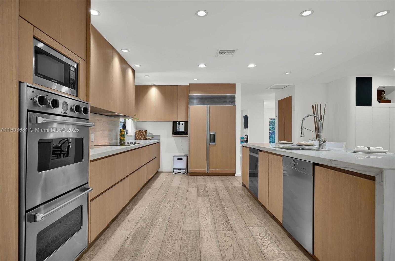 Small Image of 5801 SOUTH WEST 37TH TERRACE, Fort Lauderdale Number 14
