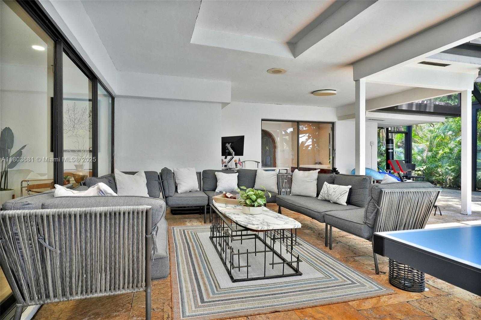 Small Image of 5801 SOUTH WEST 37TH TERRACE, Fort Lauderdale Number 19