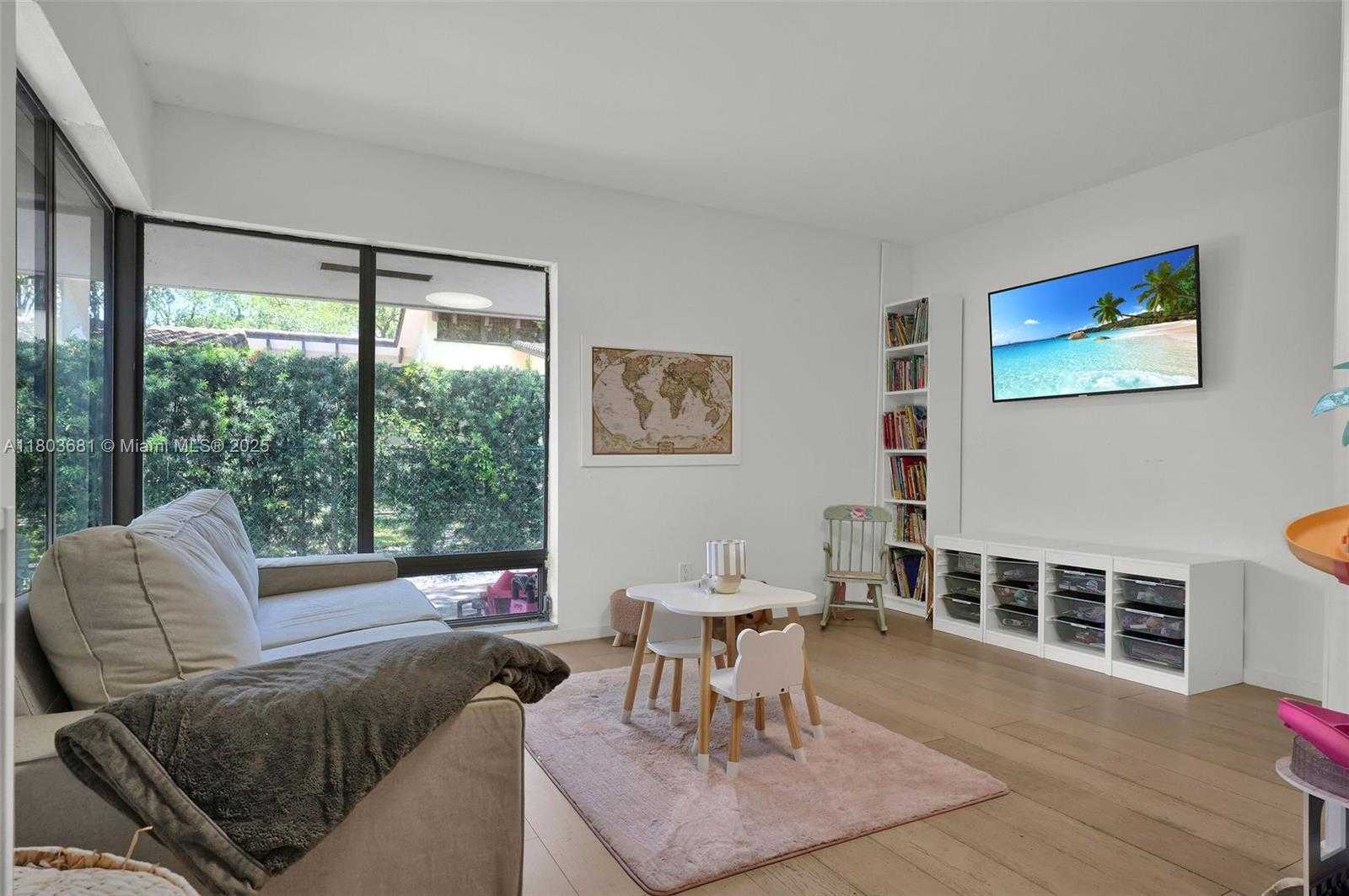 Small Image of 5801 SOUTH WEST 37TH TERRACE, Fort Lauderdale Number 22