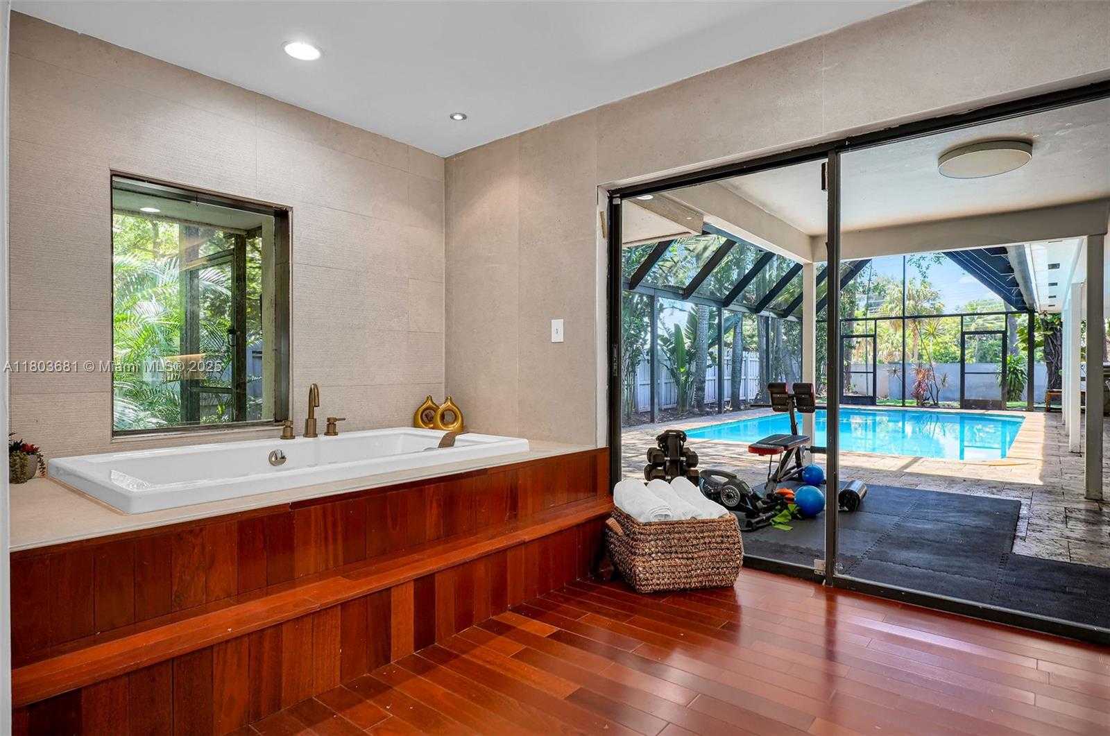 Small Image of 5801 SOUTH WEST 37TH TERRACE, Fort Lauderdale Number 30