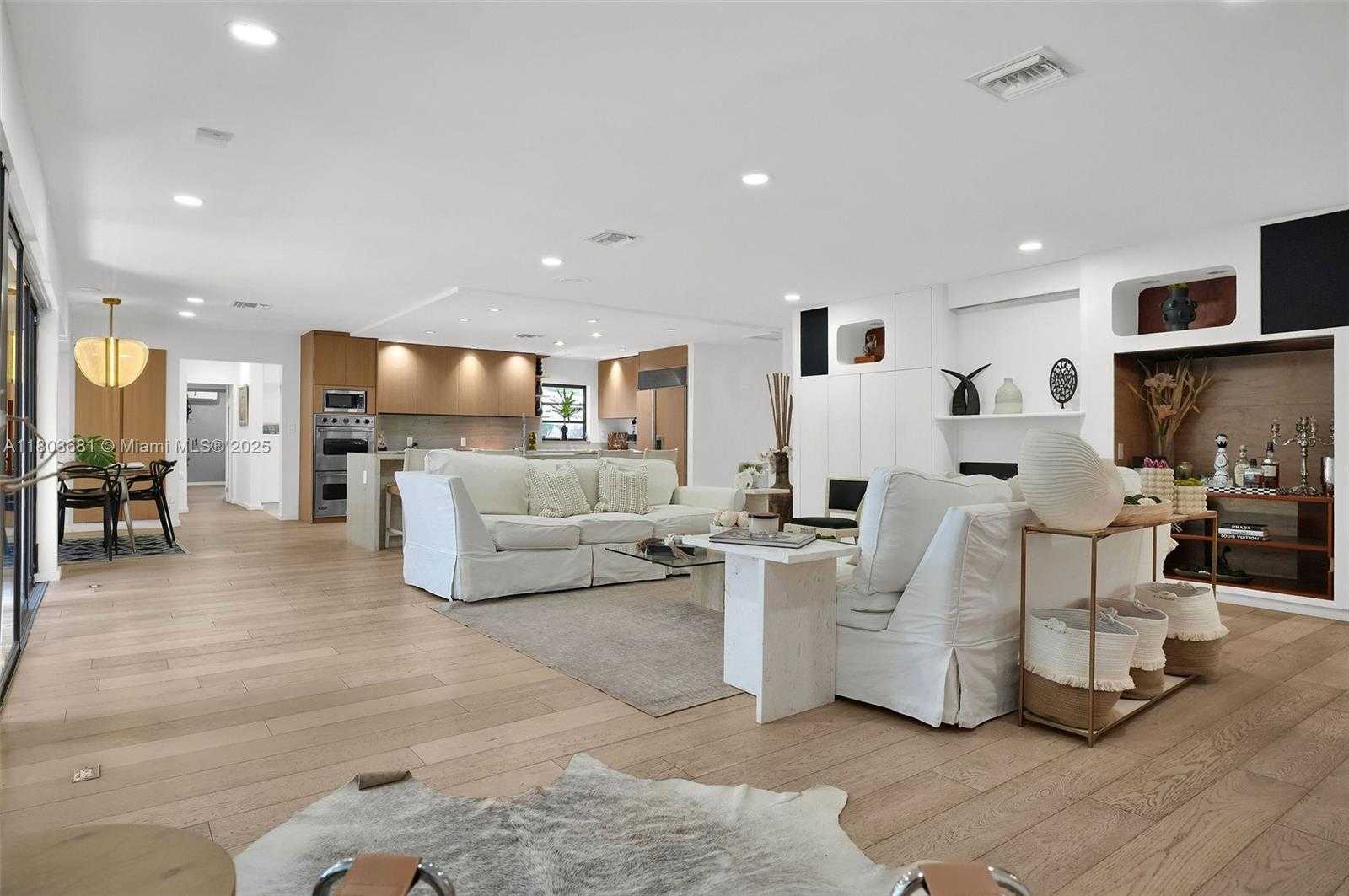 Small Image of 5801 SOUTH WEST 37TH TERRACE, Fort Lauderdale Number 9