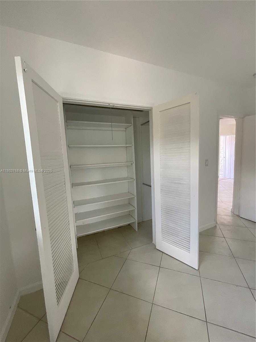 Small Image of 8851 BYRON AVE, Surfside Number 13