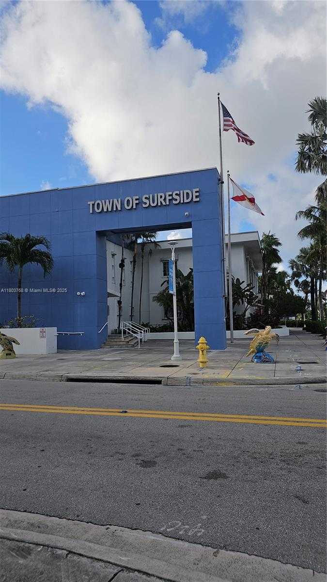 Small Image of 8851 BYRON AVE, Surfside Number 20