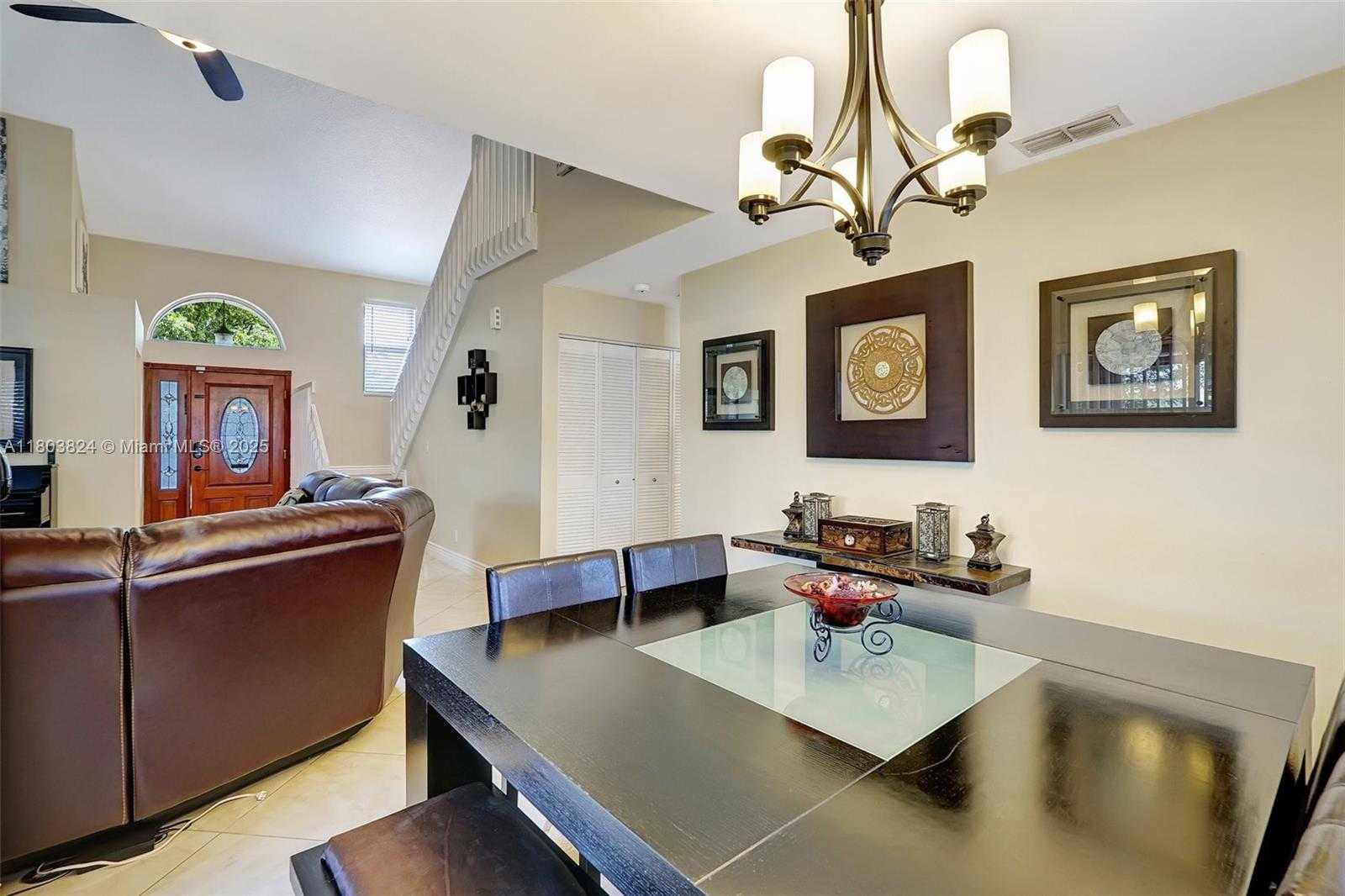 Small Image of 10920 SOUTH WEST 11TH CT, Davie Number 12