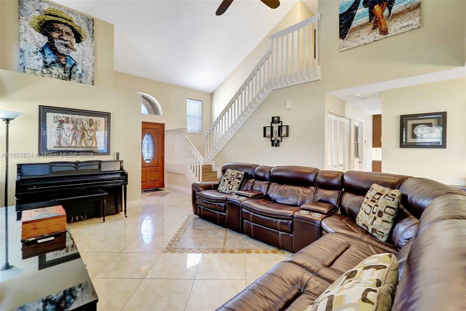 Small Image of 10920 SOUTH WEST 11TH CT, Davie Number 5
