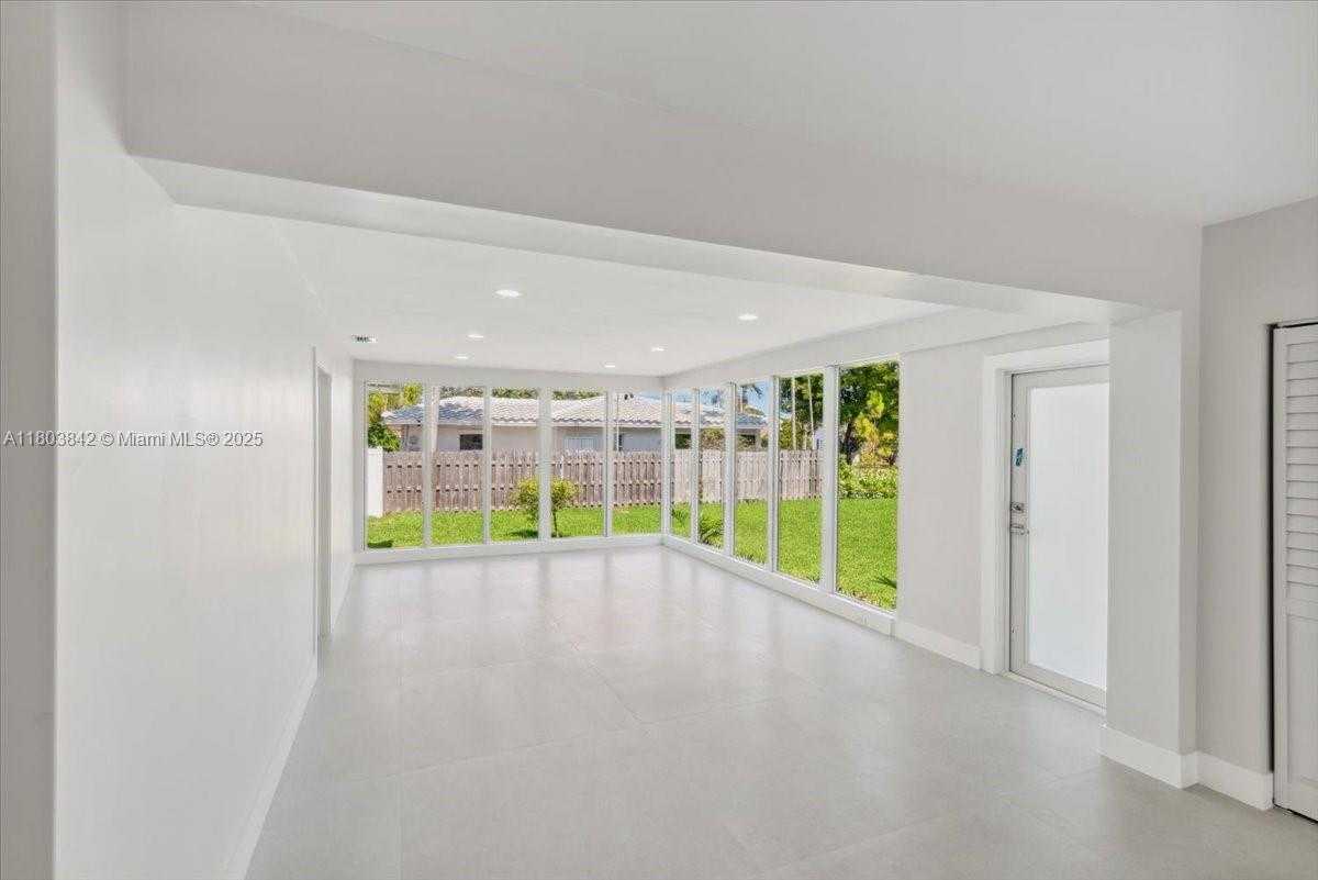 Small Image of 1459 JEFFERSON ST, Hollywood Number 12