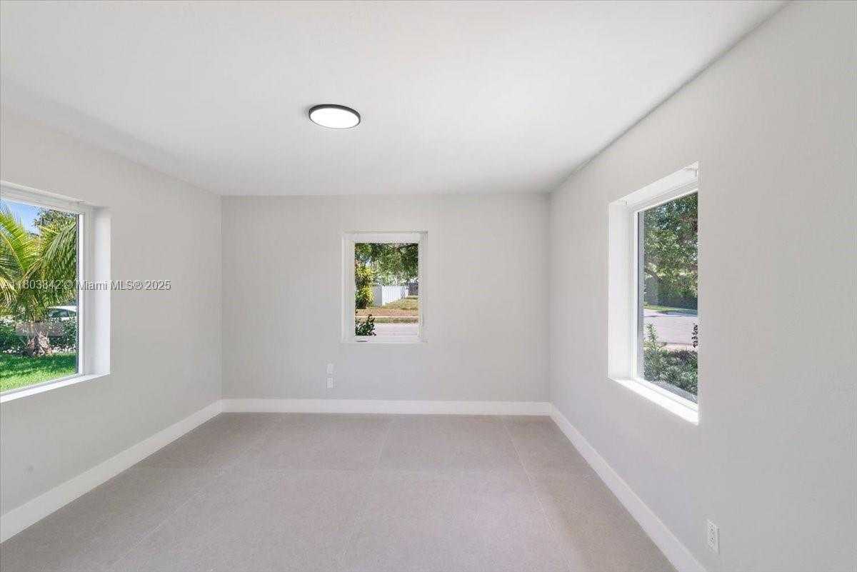 Small Image of 1459 JEFFERSON ST, Hollywood Number 16