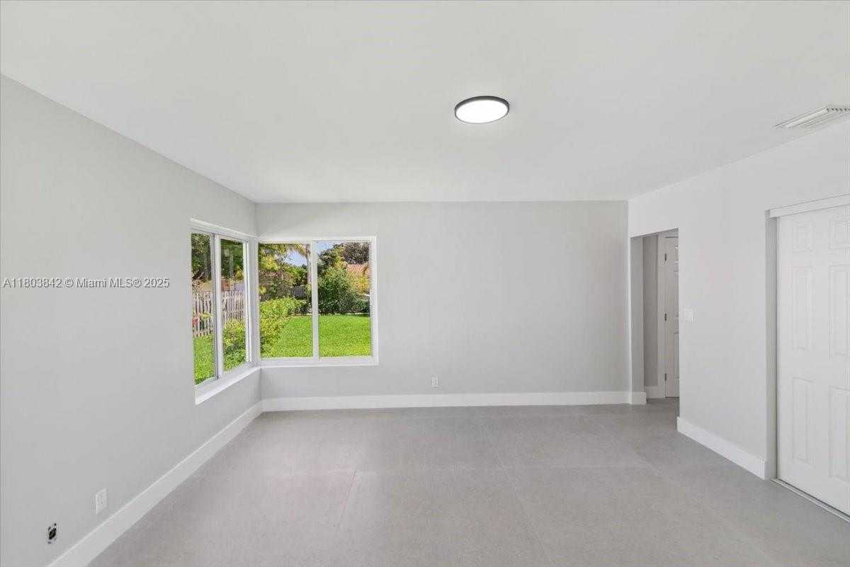 Small Image of 1459 JEFFERSON ST, Hollywood Number 21