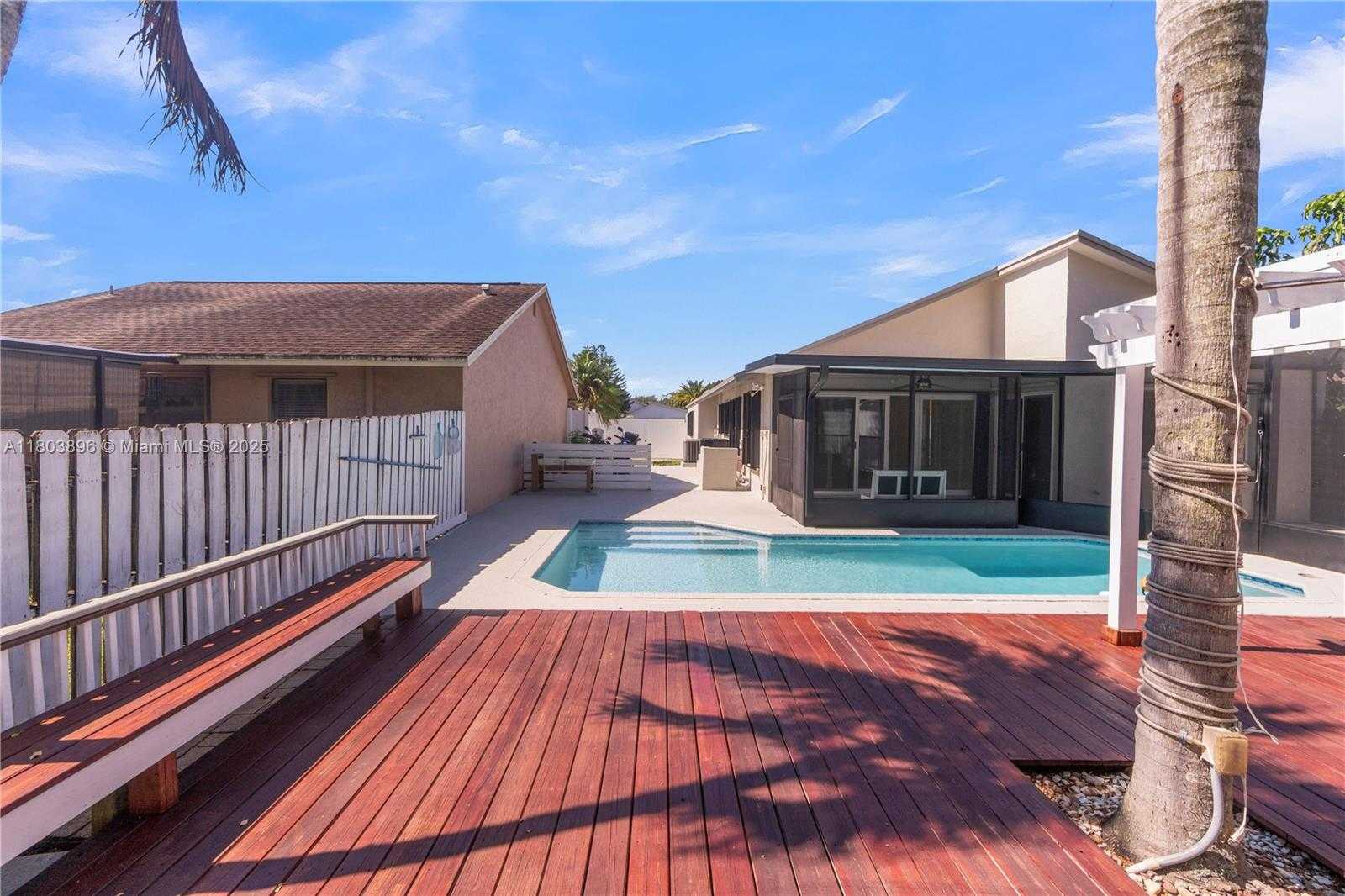 Small Image of 9813 SOUTH WEST 57TH ST, Cooper City Number 11