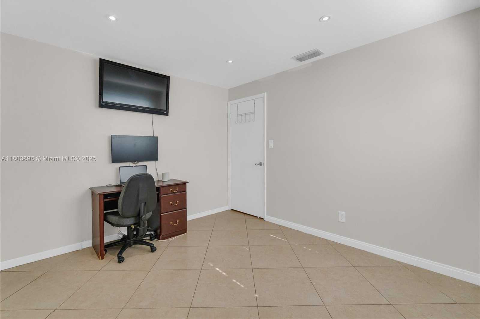 Small Image of 9813 SOUTH WEST 57TH ST, Cooper City Number 24