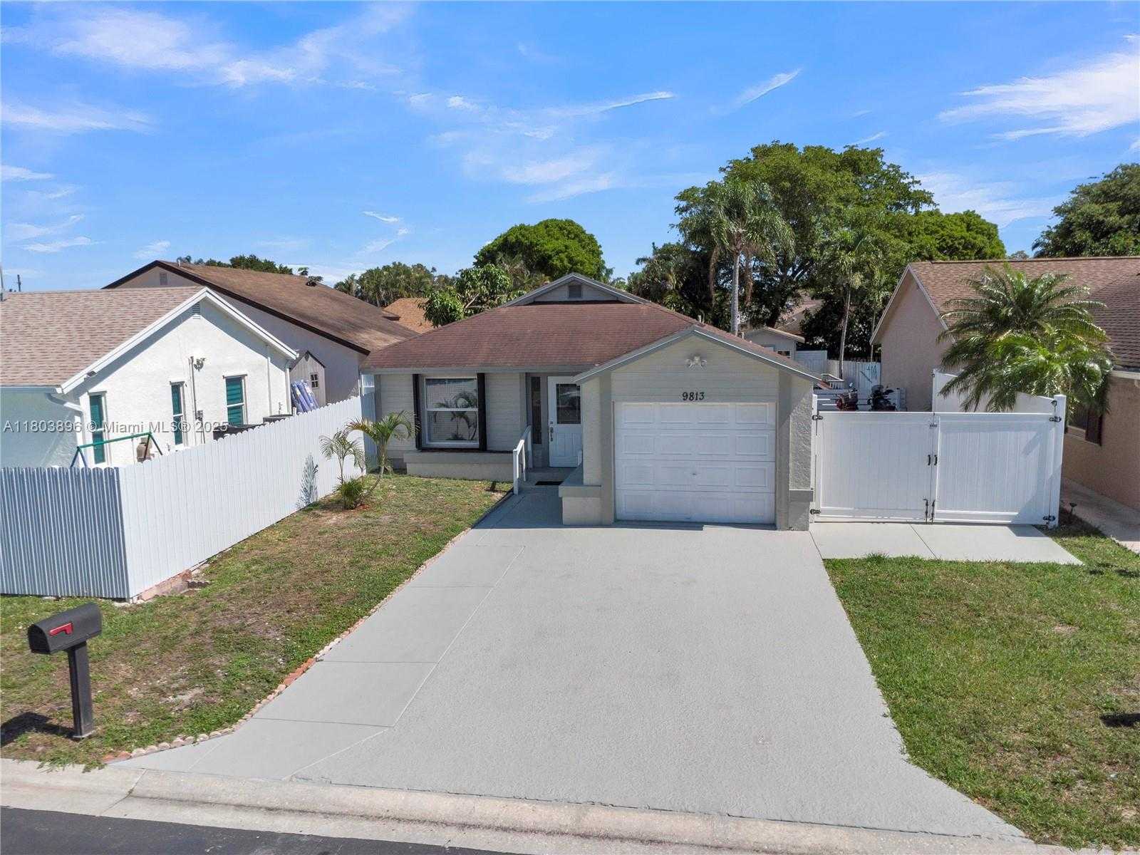 Small Image of 9813 SOUTH WEST 57TH ST, Cooper City Number 27