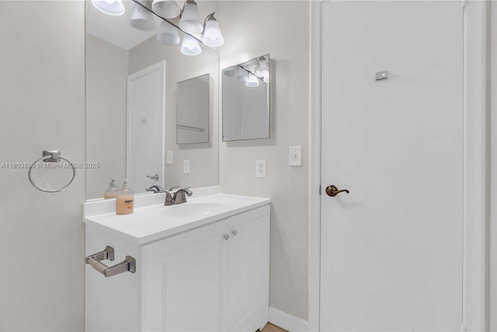 Small Image of 9813 SOUTH WEST 57TH ST, Cooper City Number 34