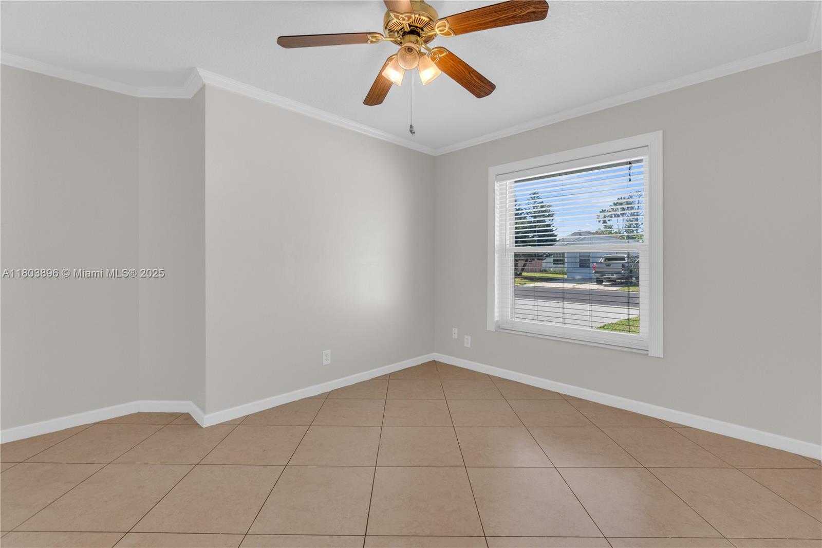 Small Image of 9813 SOUTH WEST 57TH ST, Cooper City Number 37