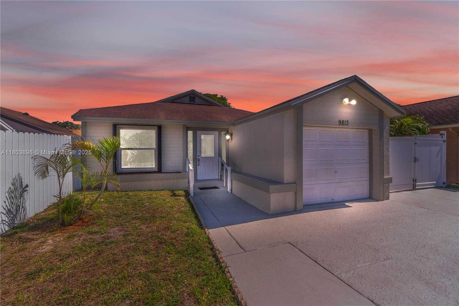 Small Image of 9813 SOUTH WEST 57TH ST, Cooper City Number 4