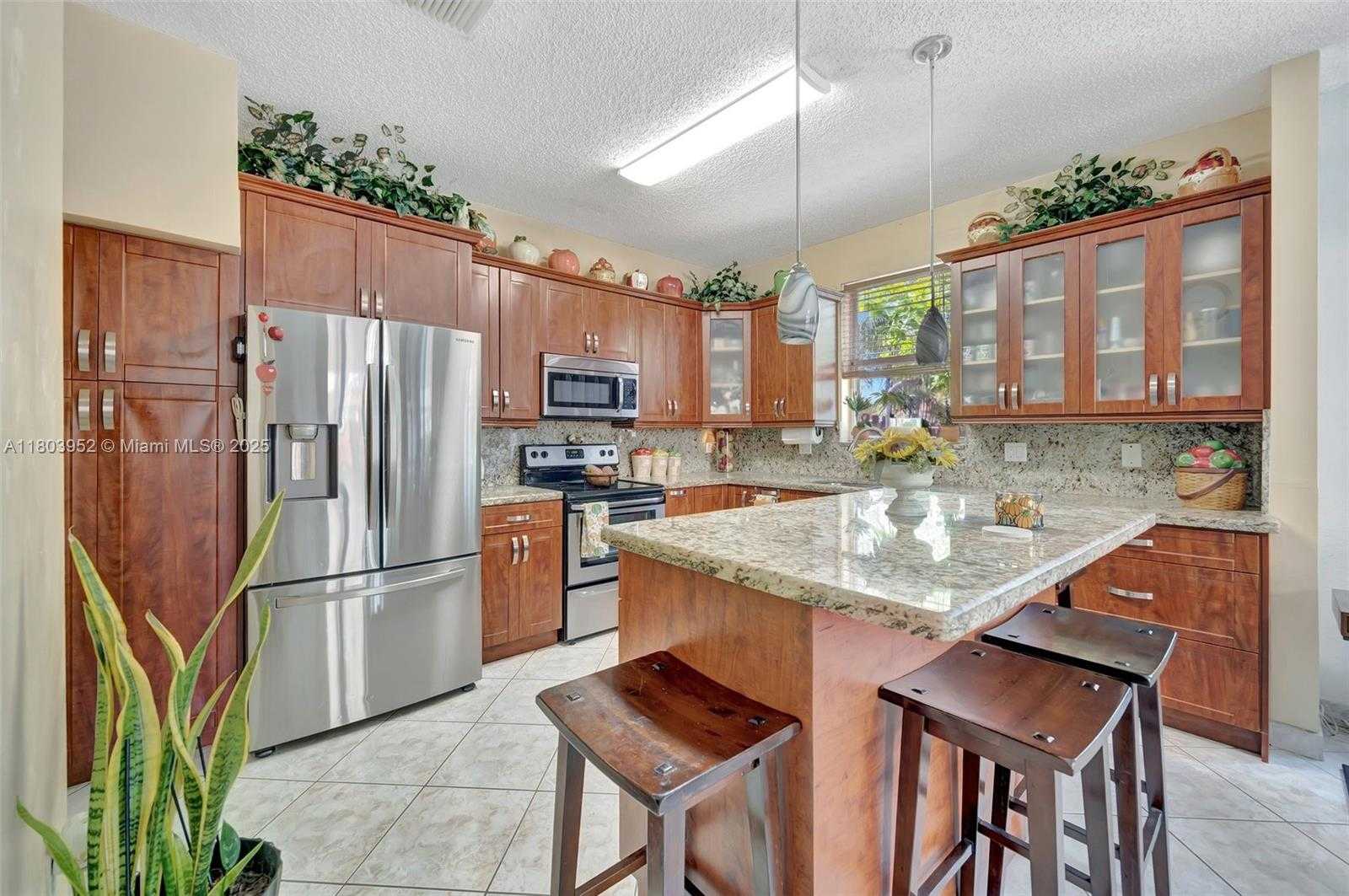 Small Image of 9053 SOUTH WEST 214TH ST, Cutler Bay Number 12