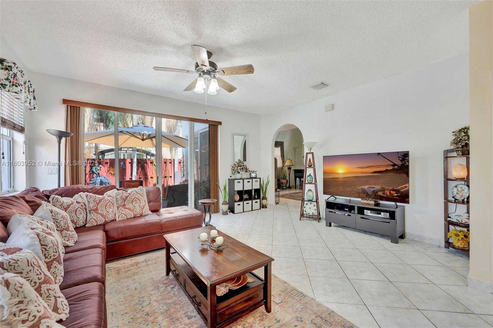 Small Image of 9053 SOUTH WEST 214TH ST, Cutler Bay Number 18