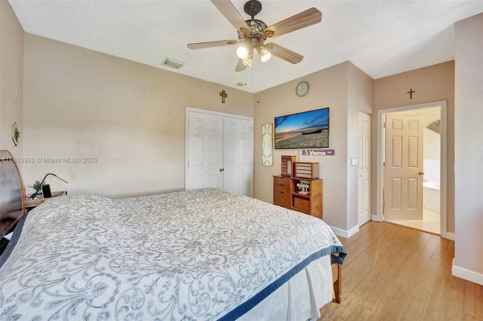 Small Image of 9053 SOUTH WEST 214TH ST, Cutler Bay Number 23