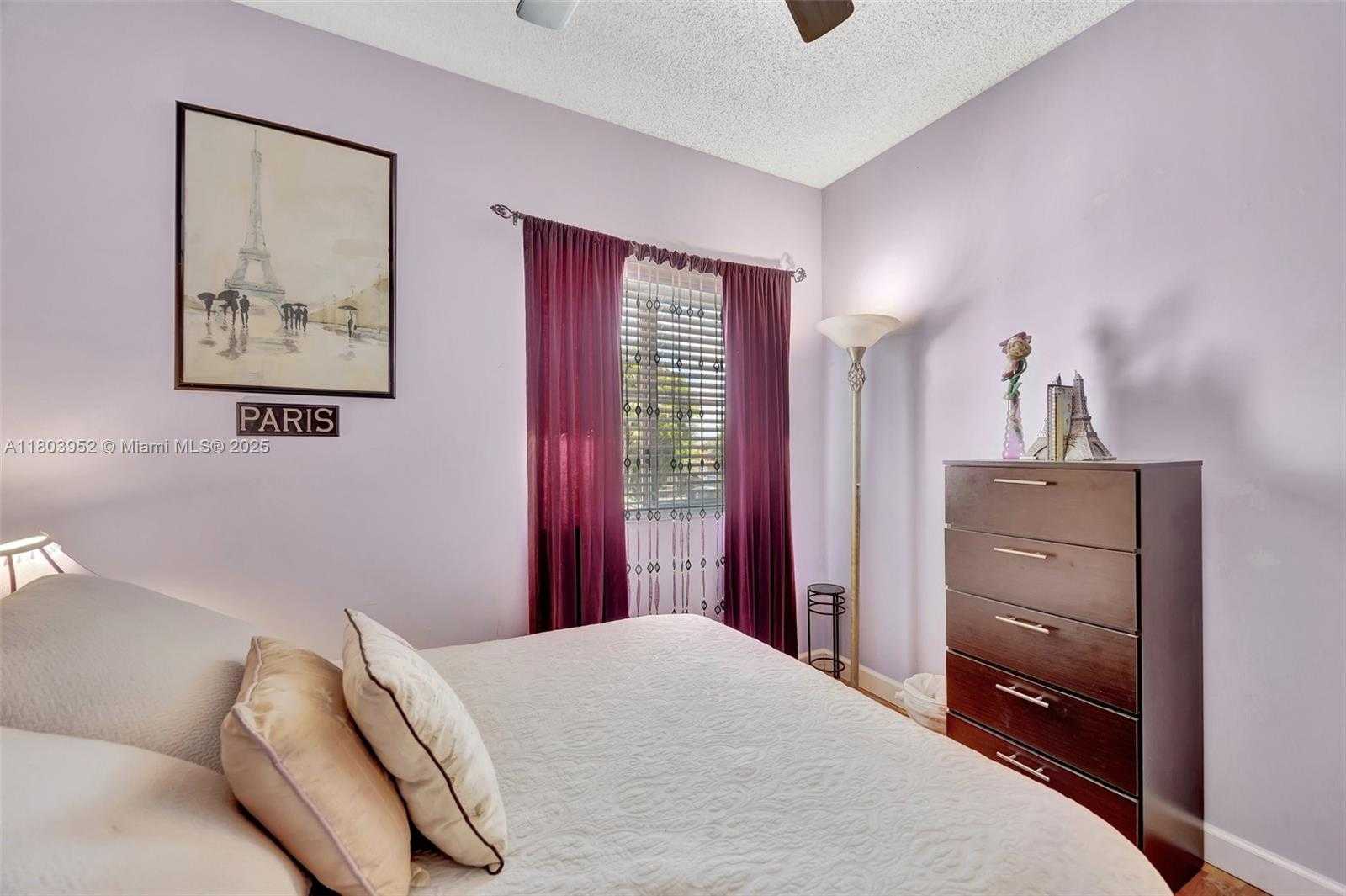 Small Image of 9053 SOUTH WEST 214TH ST, Cutler Bay Number 35