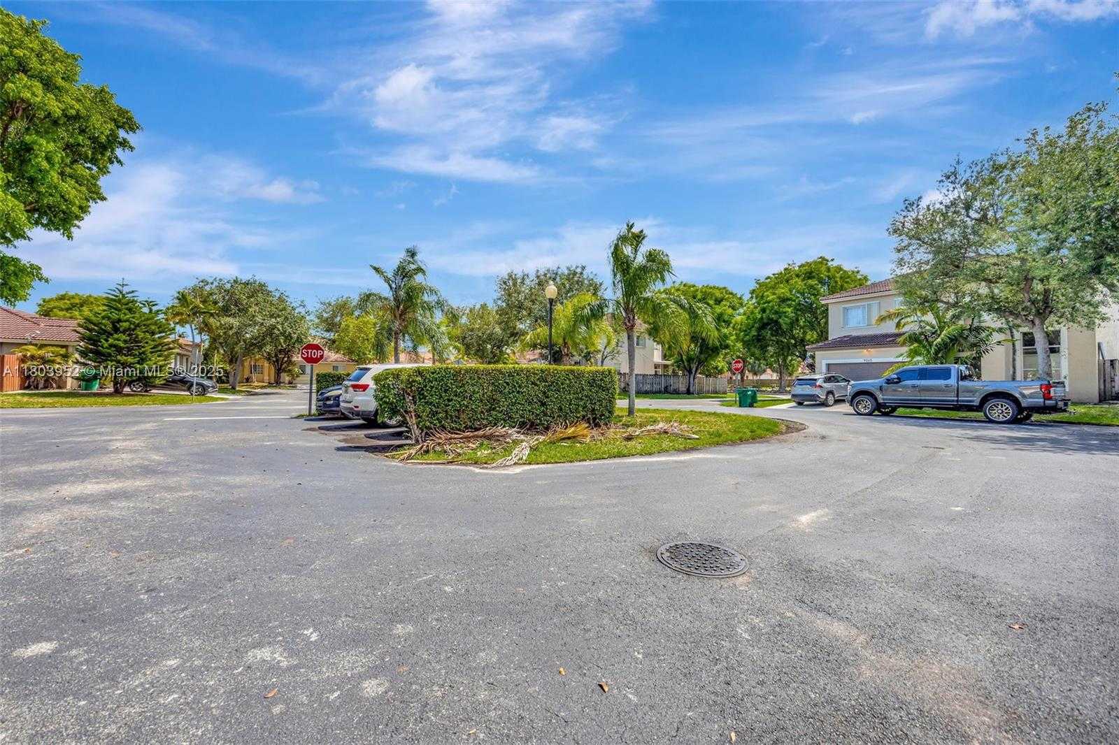 Small Image of 9053 SOUTH WEST 214TH ST, Cutler Bay Number 40