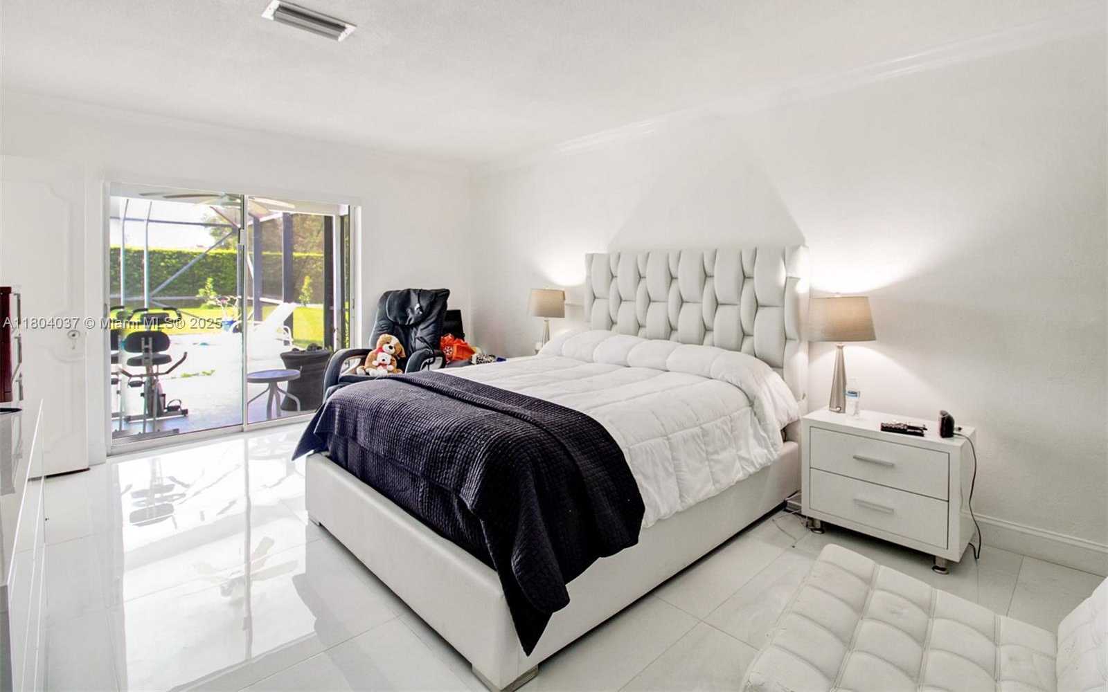 Small Image of 12411 SOUTH WEST 12TH ST, Davie Number 16