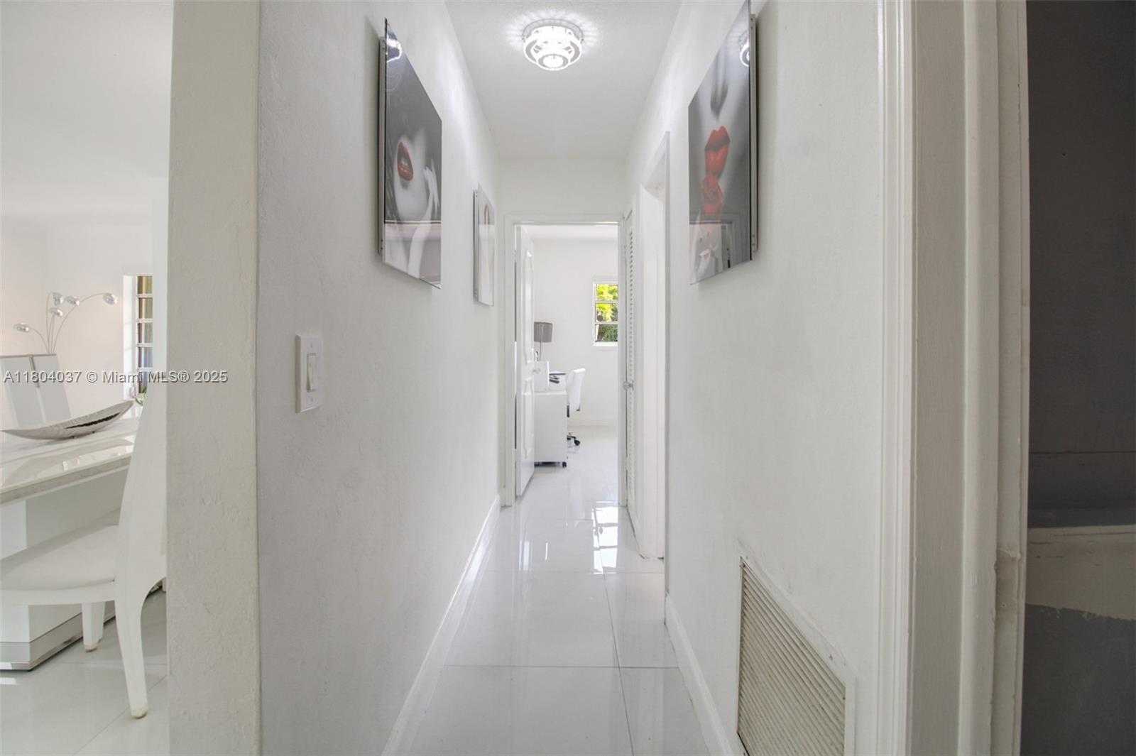 Small Image of 12411 SOUTH WEST 12TH ST, Davie Number 20
