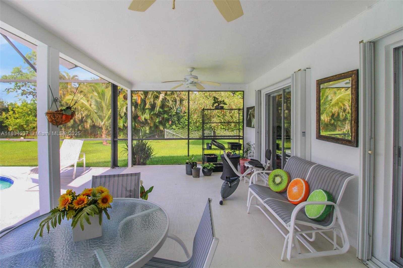Small Image of 12411 SOUTH WEST 12TH ST, Davie Number 23