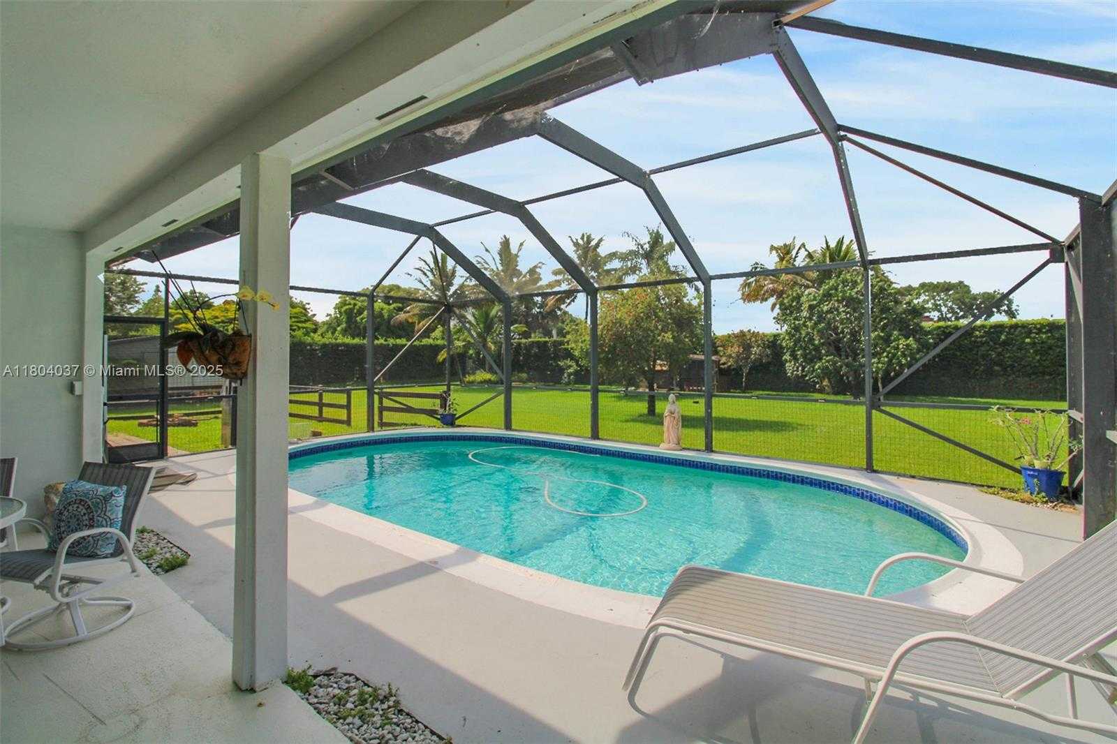Small Image of 12411 SOUTH WEST 12TH ST, Davie Number 26
