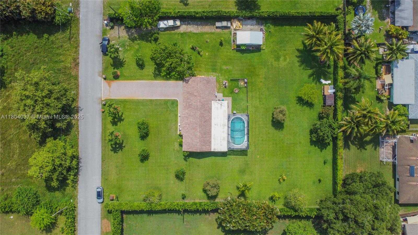 Small Image of 12411 SOUTH WEST 12TH ST, Davie Number 43