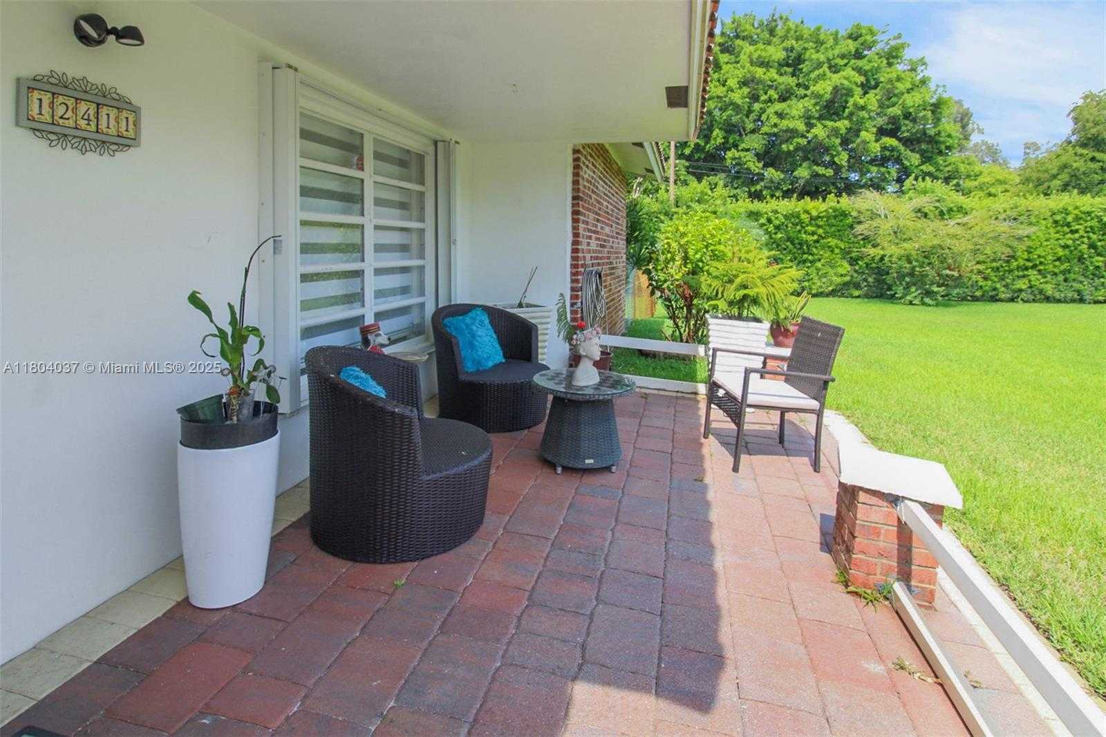 Small Image of 12411 SOUTH WEST 12TH ST, Davie Number 7