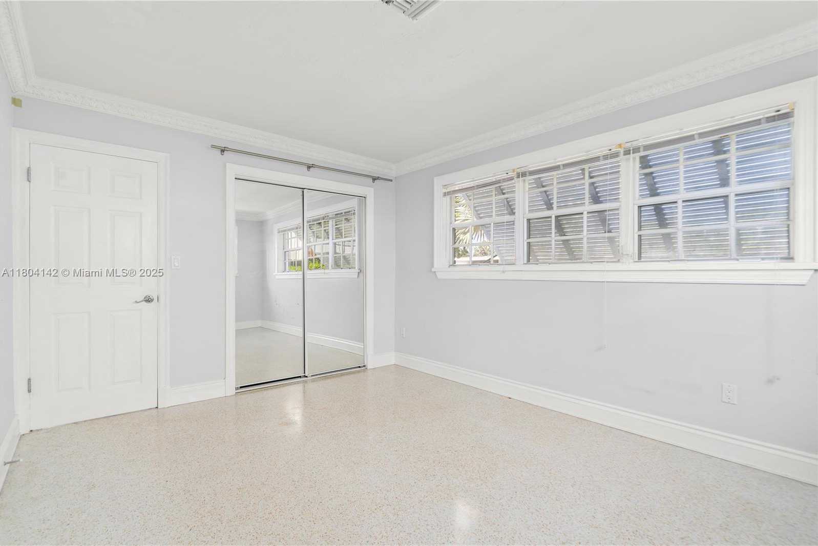 Small Image of 19510 NORTH EAST 19TH AVE, Miami Number 22
