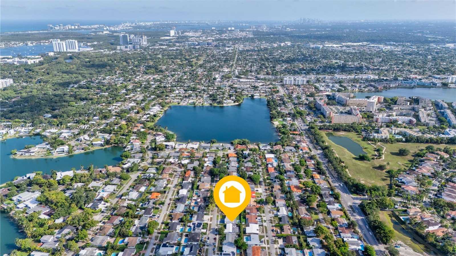 Small Image of 19510 NORTH EAST 19TH AVE, Miami Number 38