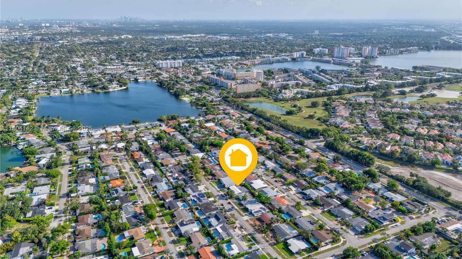 Small Image of 19510 NORTH EAST 19TH AVE, Miami Number 39