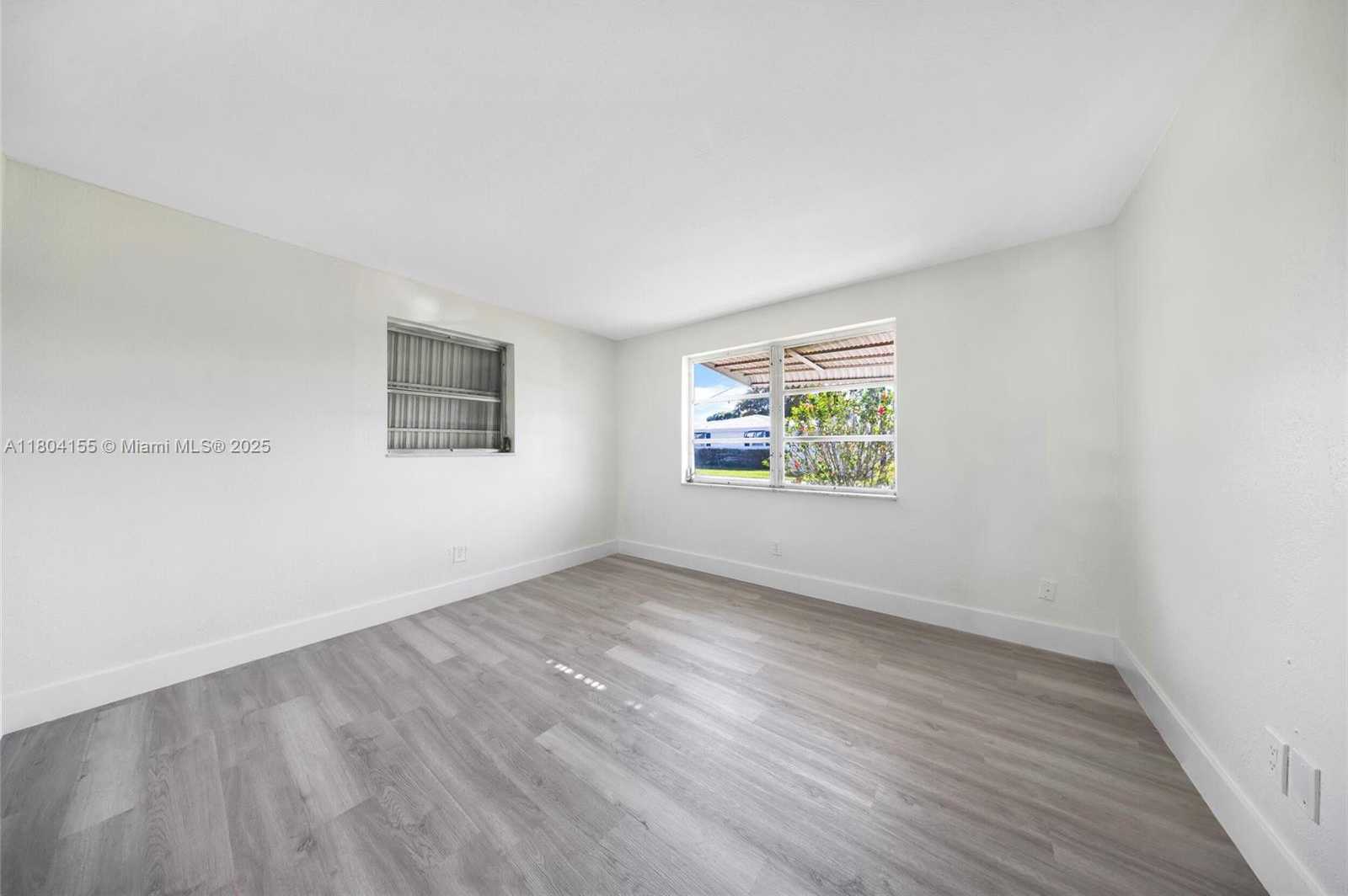 Small Image of 2520 NORTH WEST 2ND DR, Pompano Beach Number 13