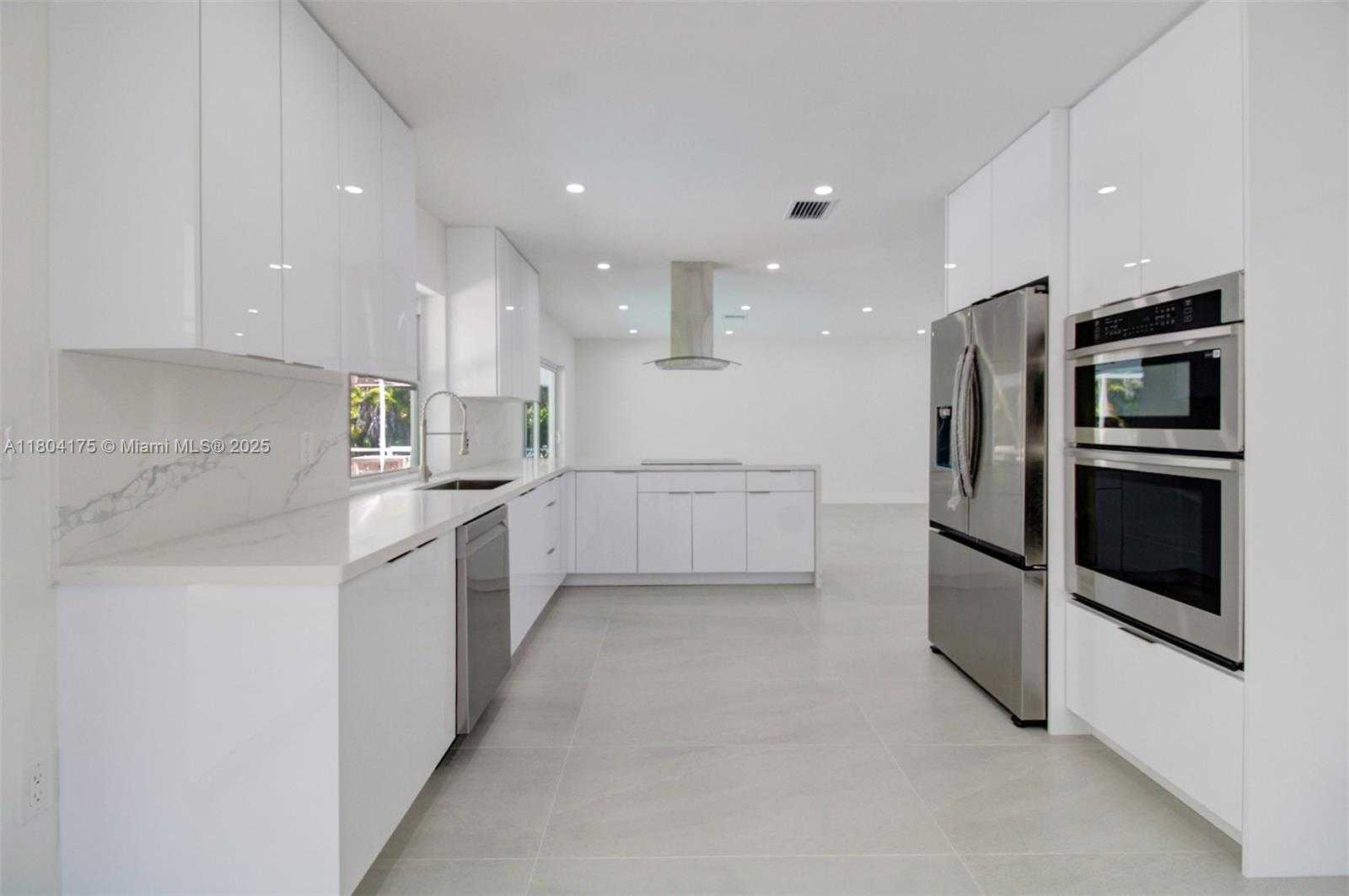 Small Image of 17640 SOUTH WEST 84TH CT, Palmetto Bay Number 11