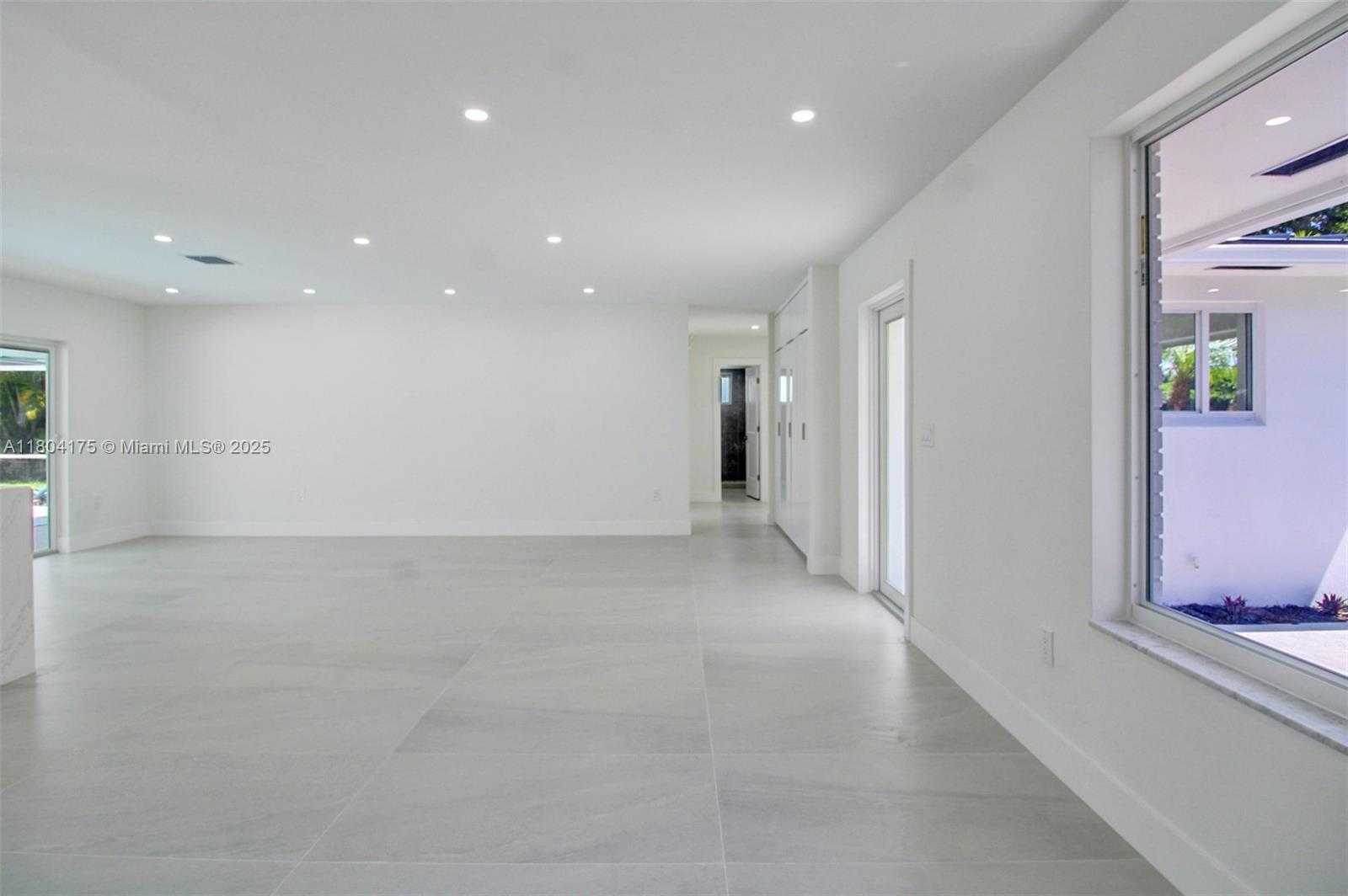 Small Image of 17640 SOUTH WEST 84TH CT, Palmetto Bay Number 13